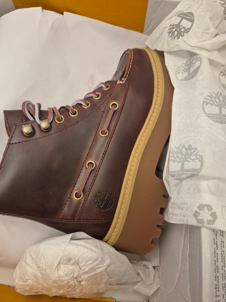 Timberland Stone Street Mid Lace Boot Burgundy Maat 37, Kleding | Dames, Schoenen, Lage of Enkellaarzen, Nieuw, Ophalen of Verzenden