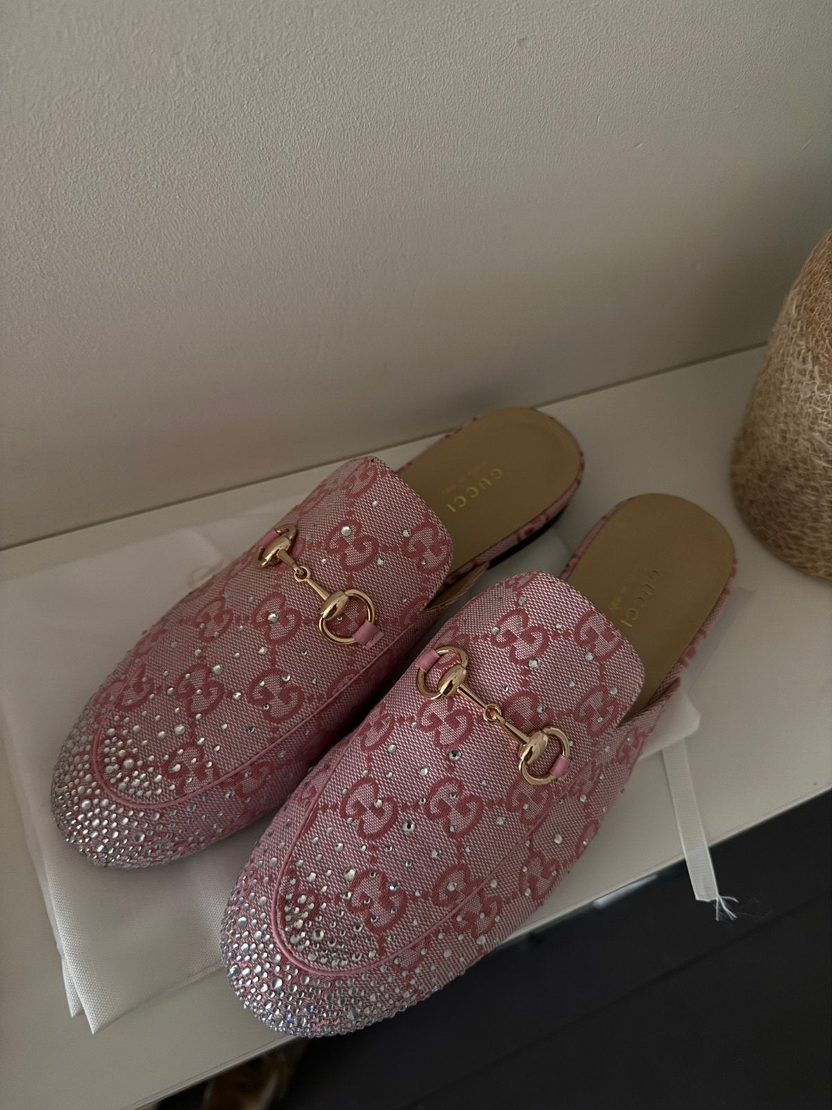 Gucci slides, Kleding | Dames, Ophalen of Verzenden, Zo goed als nieuw, Zwart, Sneakers of Gympen