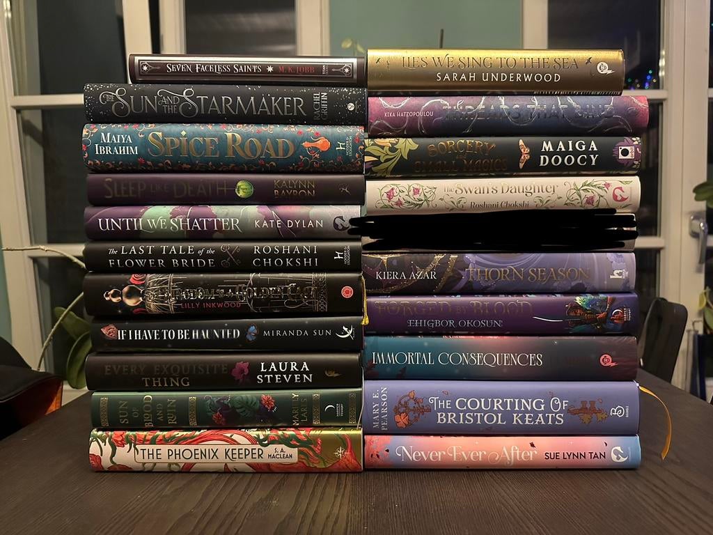 Fairyloot en Illumicrate Boeken, Boeken, Fantasy, Nieuw, Ophalen of Verzenden