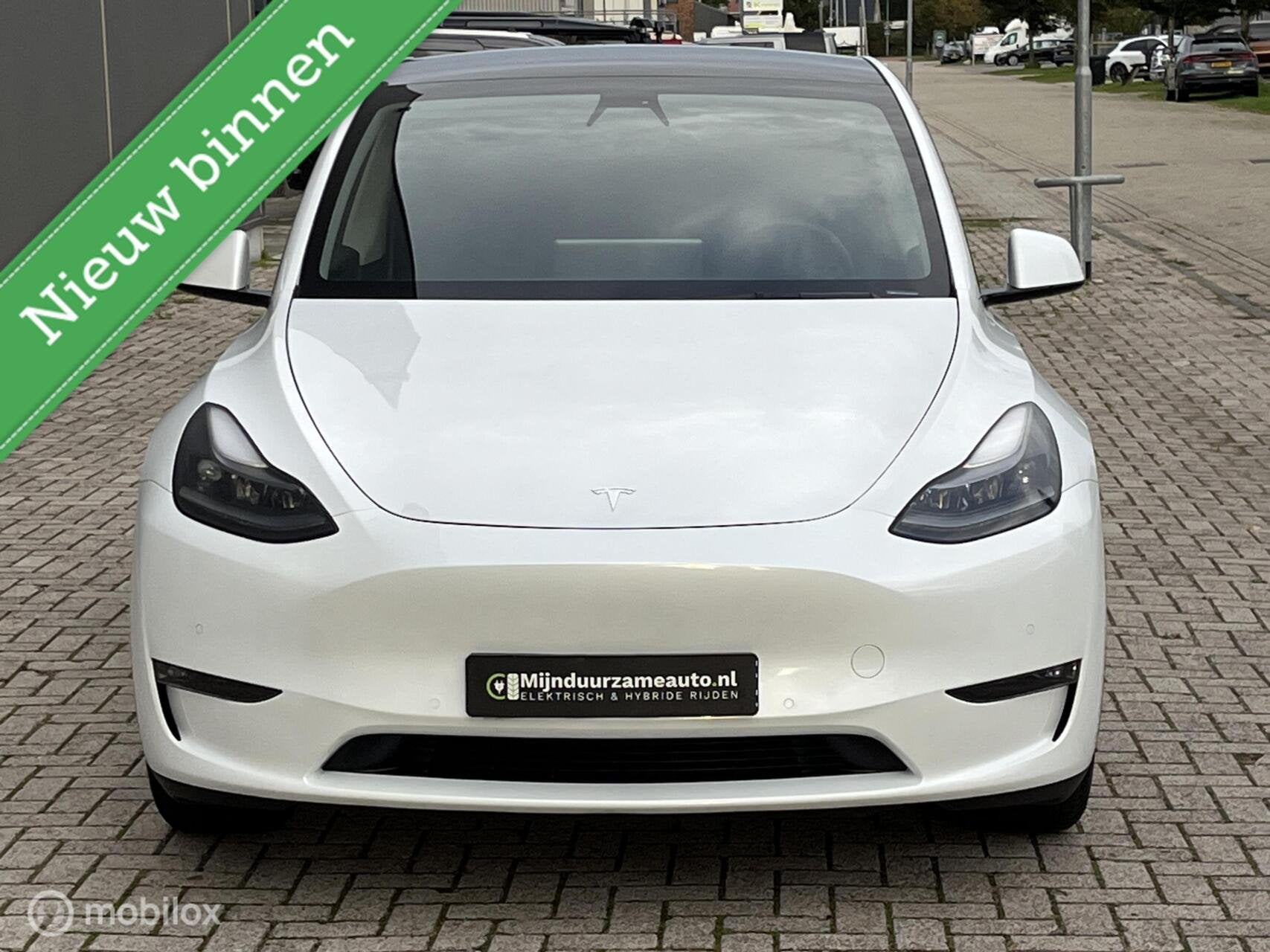 Foto 4 van Tesla Model Y Long Range AWD 75 kWh, FSD , Trekhaak Netjes