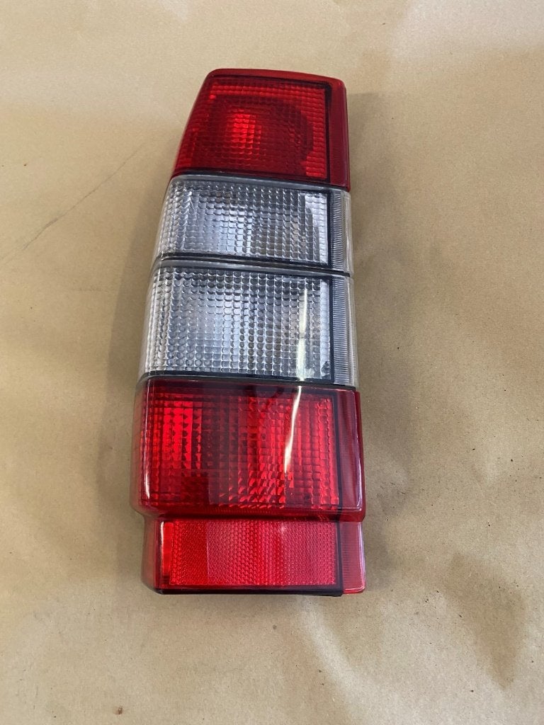 Volvo 940 / 960 Estate nieuw linker achterlicht, Ophalen, Nieuw, Volvo