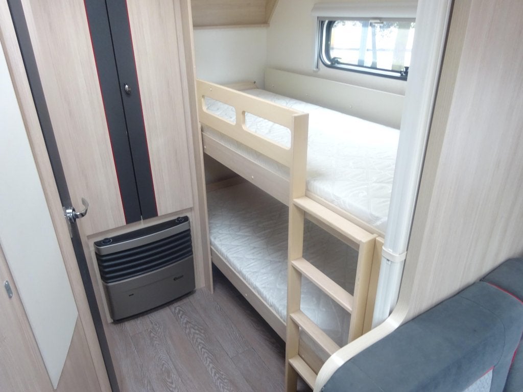 Foto 11 van Hobby Exccelent 545 KMF #BOMVOL#