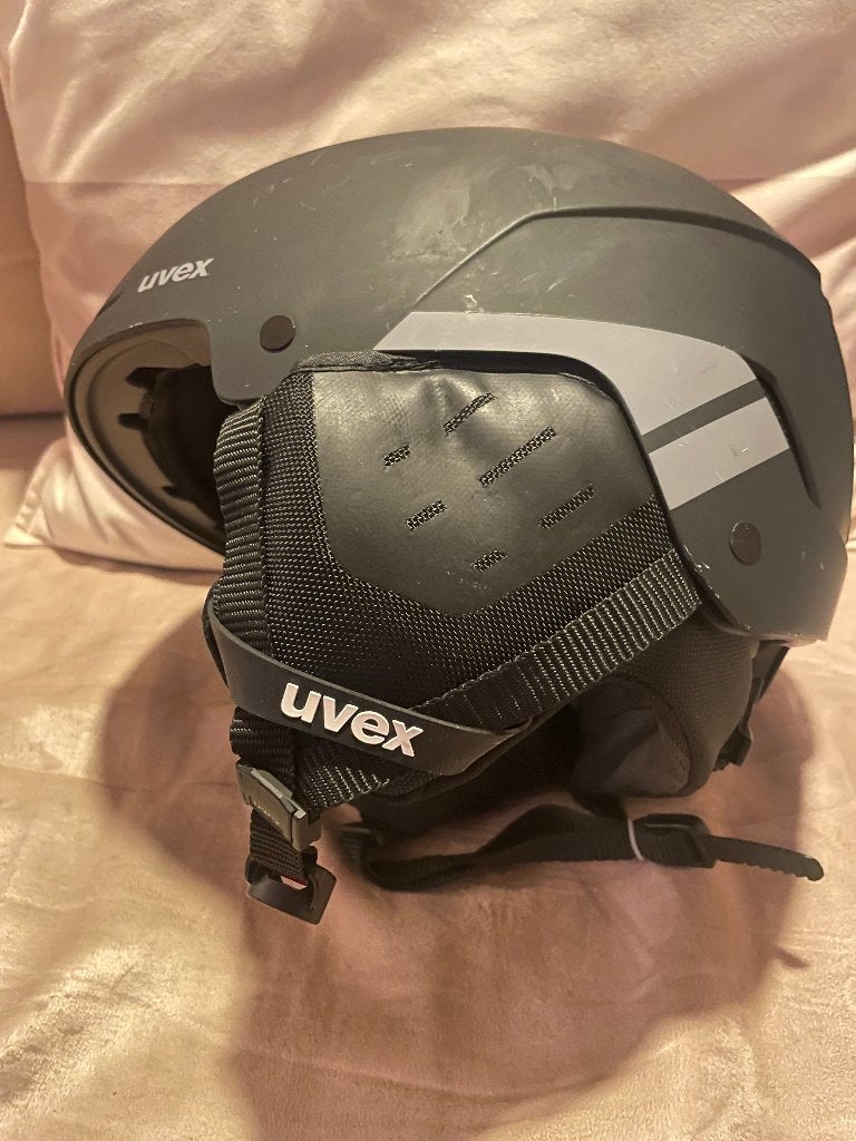 skihelm, zwart, maat tot 63, Hobby en Vrije tijd, Ophalen, Zo goed als nieuw