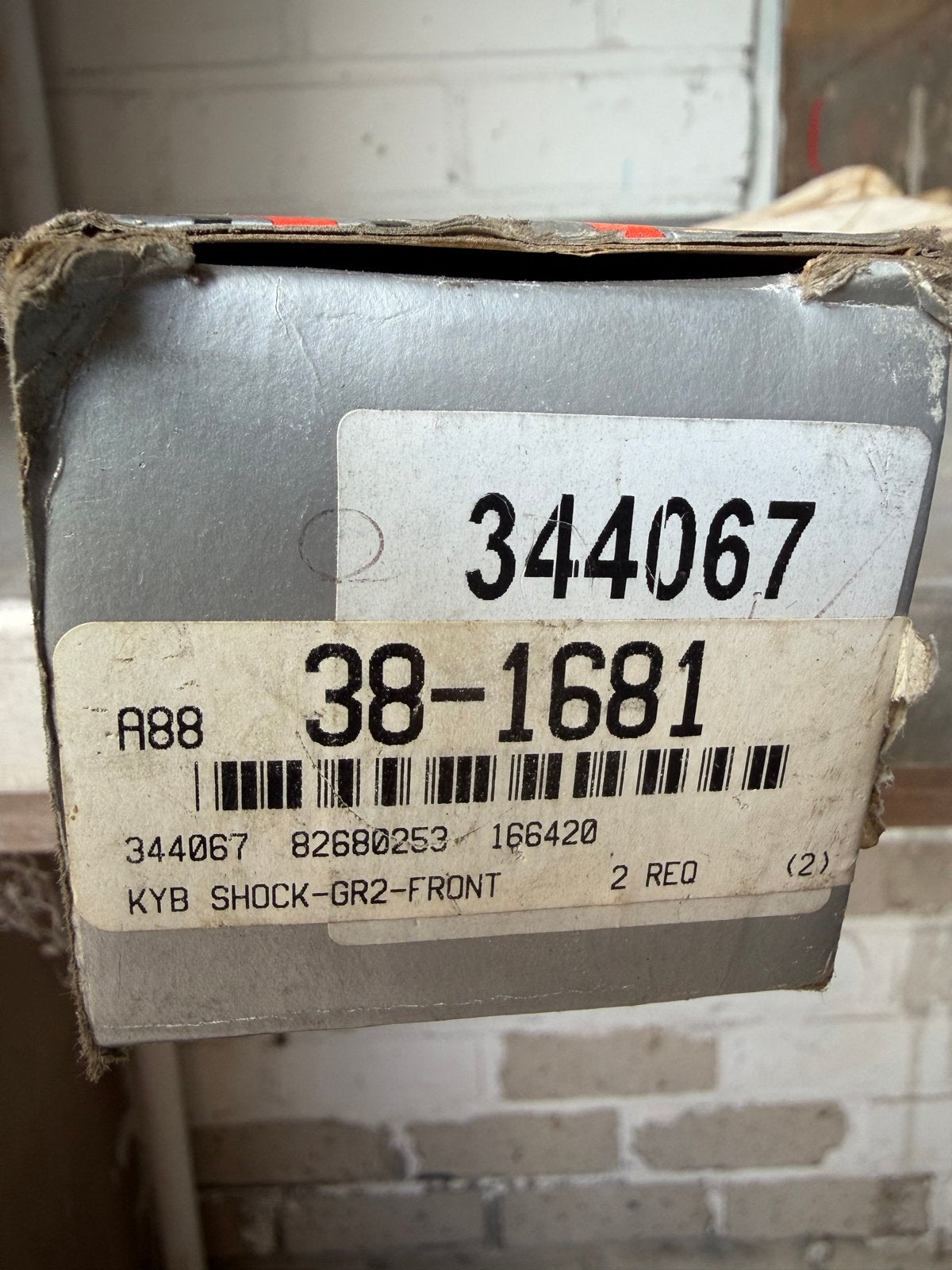 KYB Schokdempers voor  suburban blazer   (70-80 jaren), Ophalen of Verzenden, Nieuw, Amerikaanse onderdelen