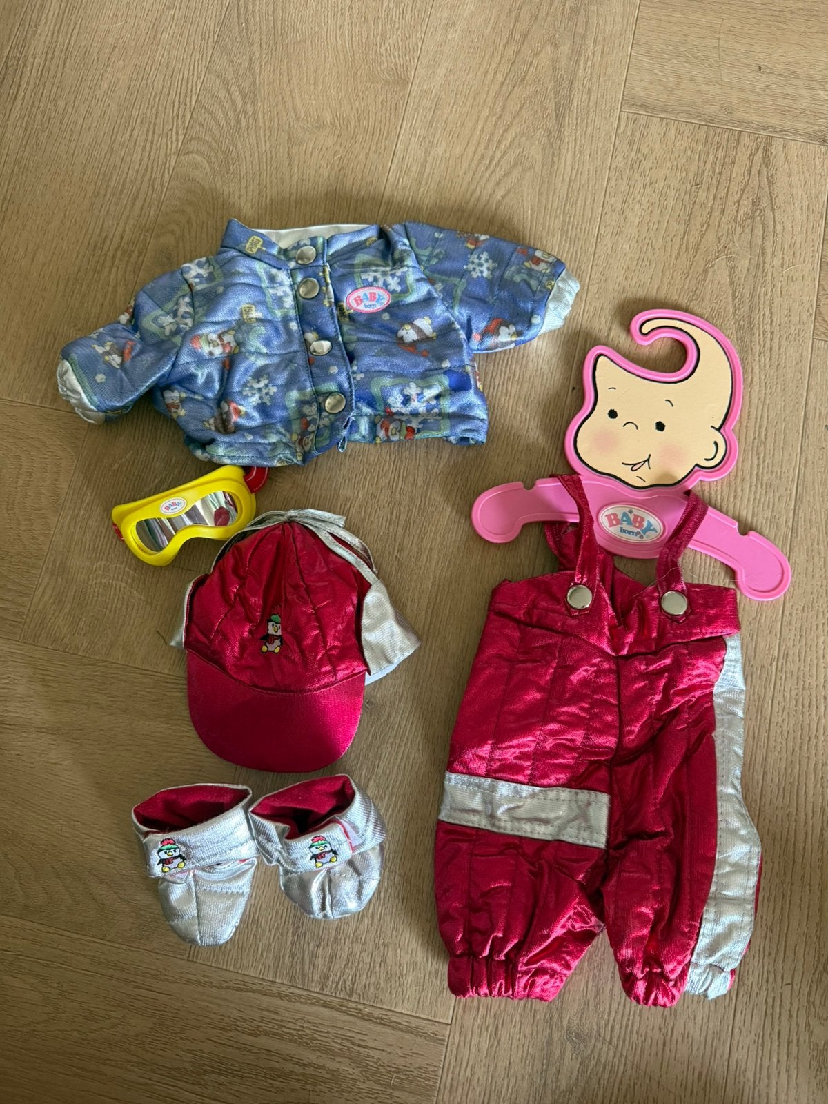 Baby Born vintage ski kleding, Ophalen of Verzenden, Zo goed als nieuw, Babypop
