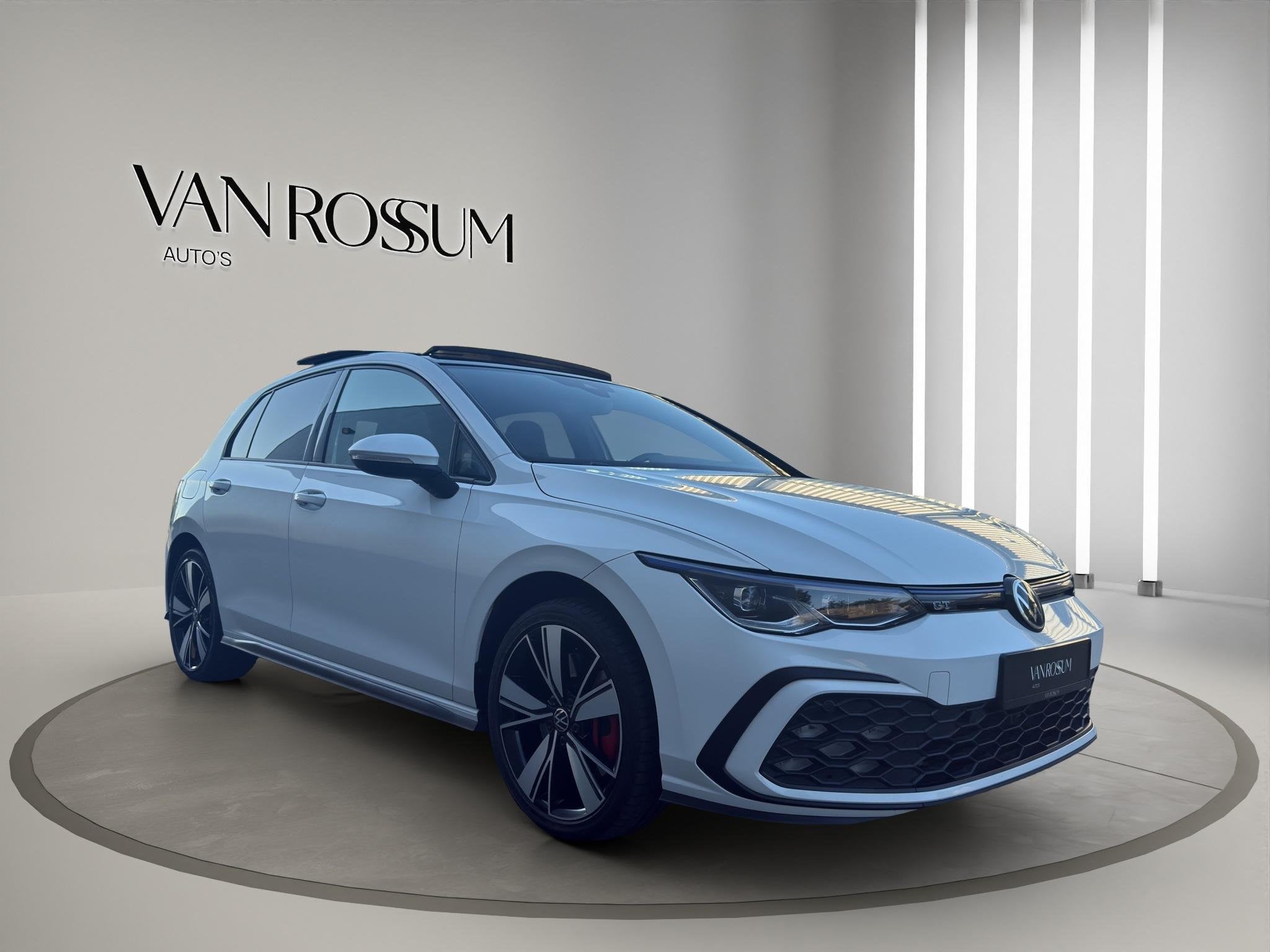 Volkswagen Golf 1.4 eHybrid GTE Pano | Sfeer | Matrix-Led |, Auto's, Gebruikt, 4 cilinders, 150 pk, Wit