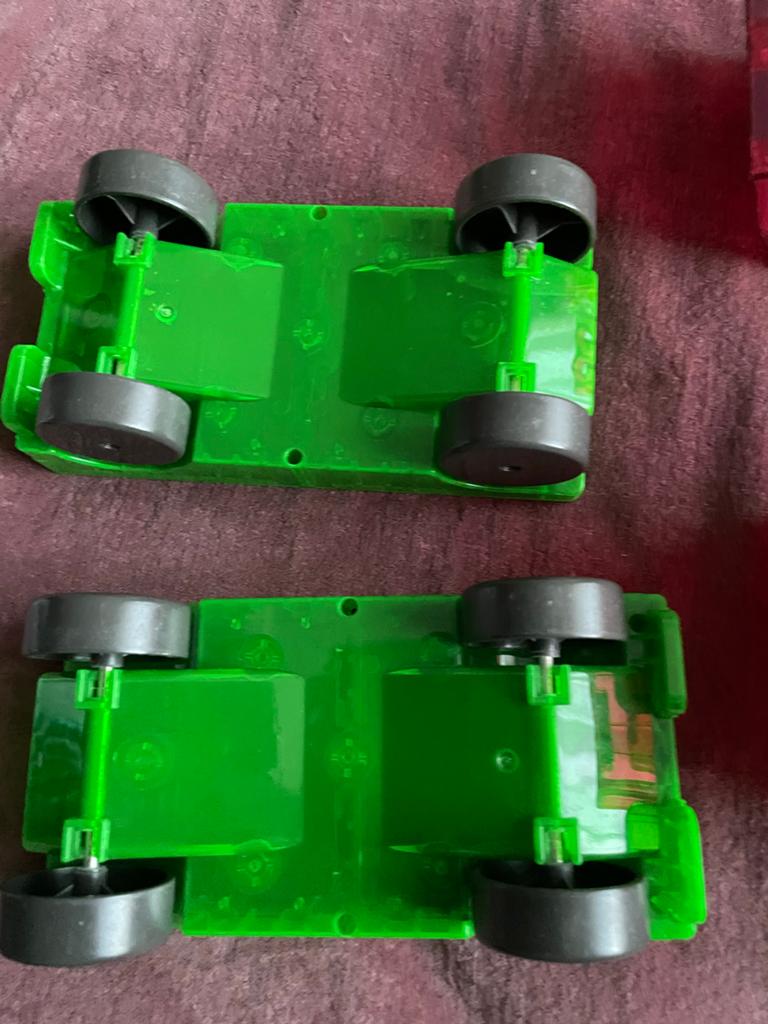 Magnatiles wagentjes - 2 stuks, Ophalen of Verzenden, Gebruikt, Overige merken