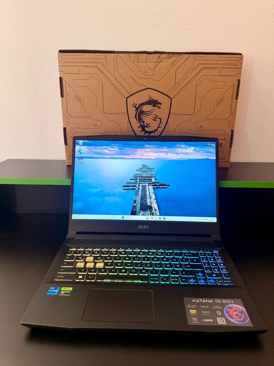 MSI Katana 15 B12V Gaming Laptop - Zo goed als nieuw