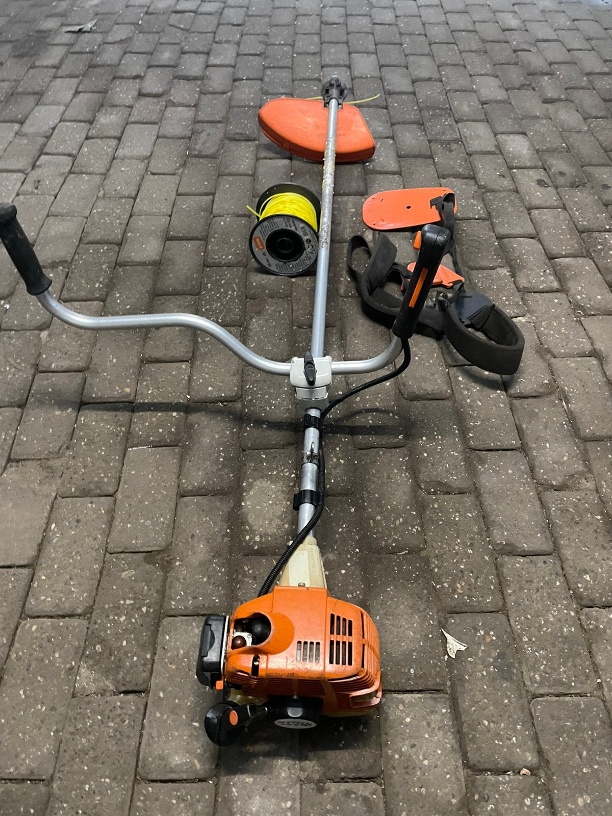 Stihl bosmaaier FS 85, Ophalen, Gebruikt, Benzine
