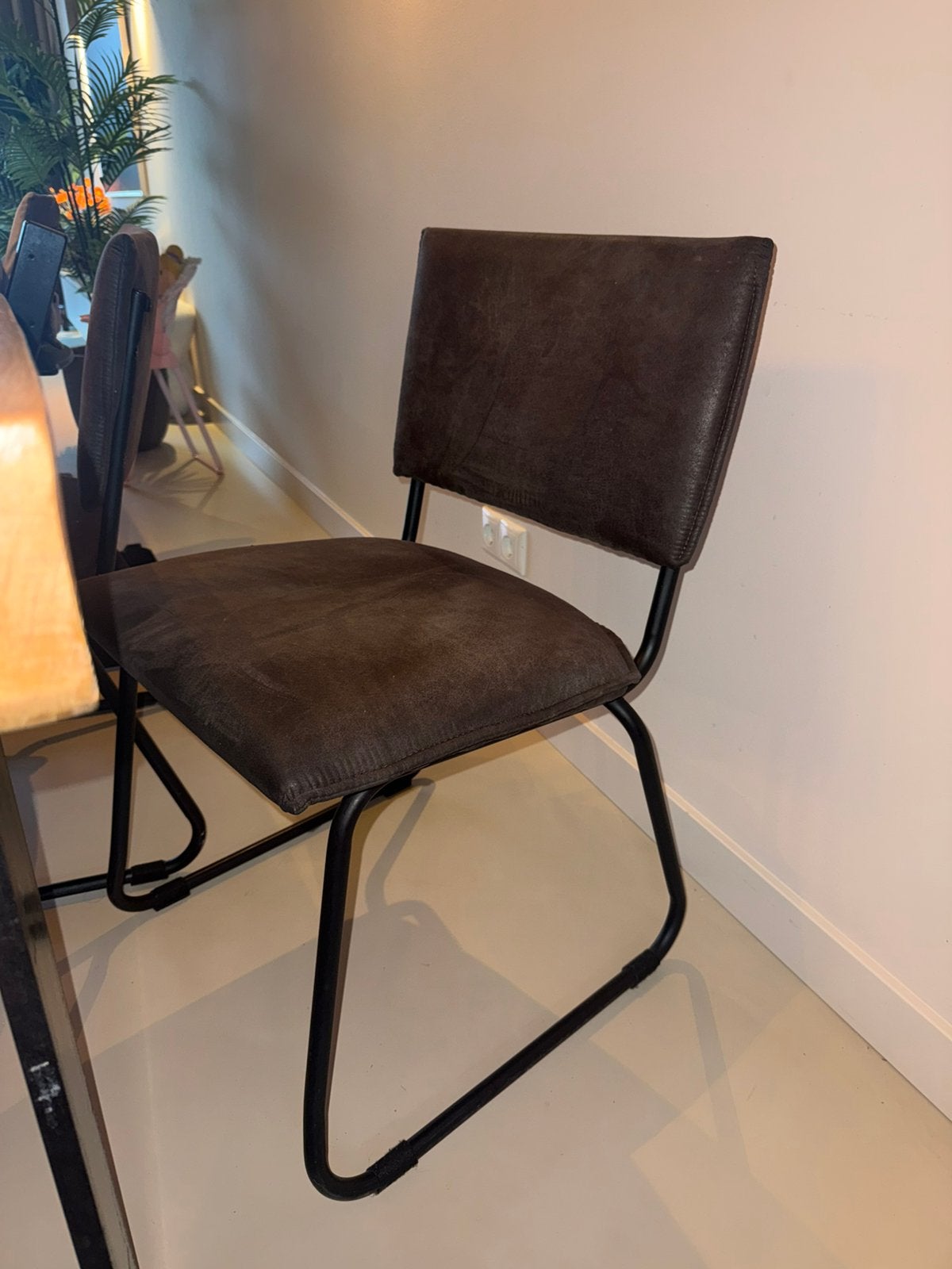 Gratis 6 eetkamer stoelen, Huis en Inrichting, Ophalen, Zo goed als nieuw, Vijf, Zes of meer stoelen