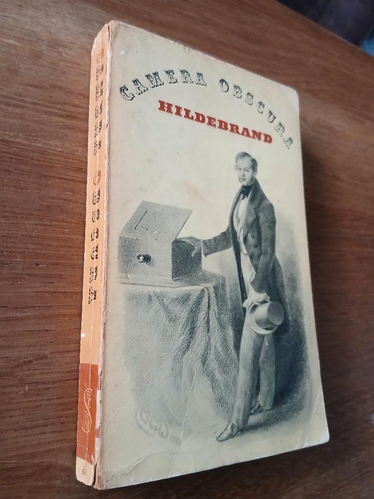 HILDEBRAND Camera Obscura, Ophalen of Verzenden, Gelezen