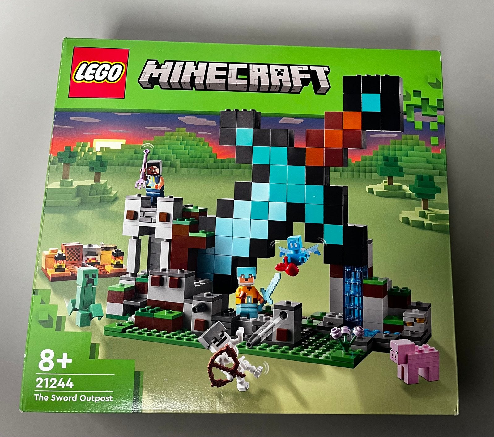 LEGO Minecraft 21244 The Sword Outpost set, Ophalen of Verzenden, Zo goed als nieuw