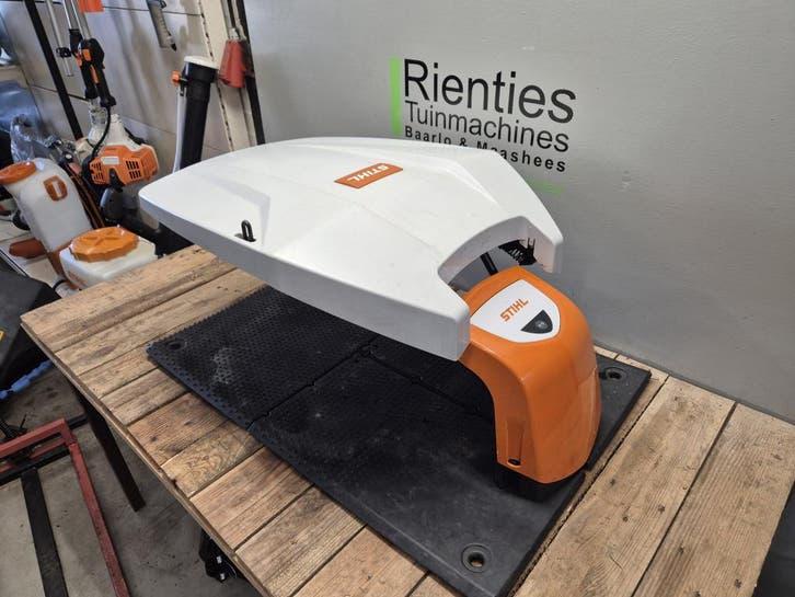 Stihl afdak AIP 602.0 , overkapping voor Stihl robotmaaier, Tuin en Terras, Info@stihl.nl, ANDREAS STIHL NV, Gebruikt, Veurtstraat 117, 2870 Puurs-Sint-Amands, België/Belgique