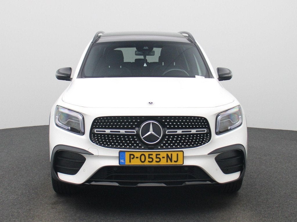 Mercedes-Benz GLB 200 Business Solution AMG | PANORAMA SCHUI, Auto's, Mercedes-Benz, 12 maanden, 4 cilinders, Leder en Stof, Origineel Nederlands