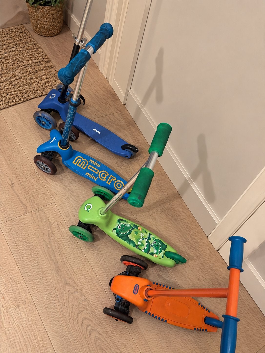 Diverse kindersteps - Micro Mini, Little Tikes en meer, Ophalen of Verzenden, Gebruikt, Gewone step