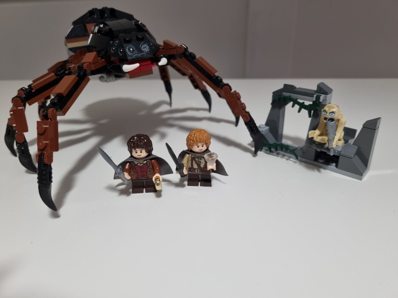 Lego Lord of the Rings 9470 Shelob Attacks, Kinderen en Baby's, Speelgoed | Duplo en Lego, Ophalen of Verzenden, Zo goed als nieuw