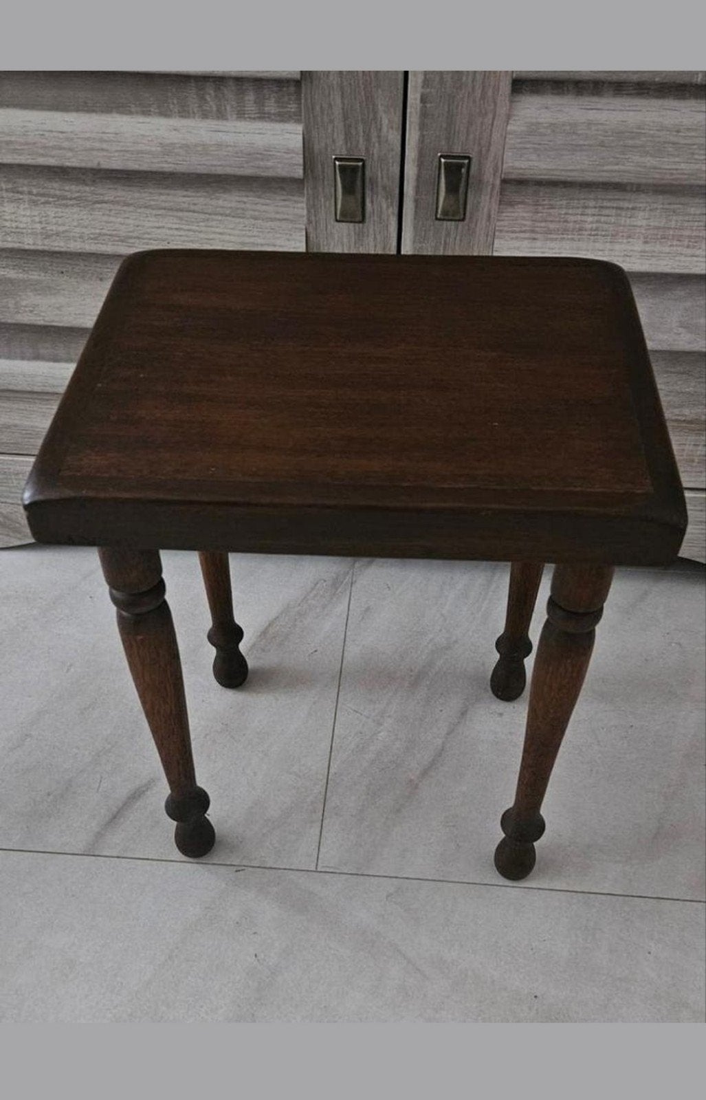 tafeltje bijzet klein hout werkje in de pootjes leuk handig, Antiek en Kunst, Ophalen