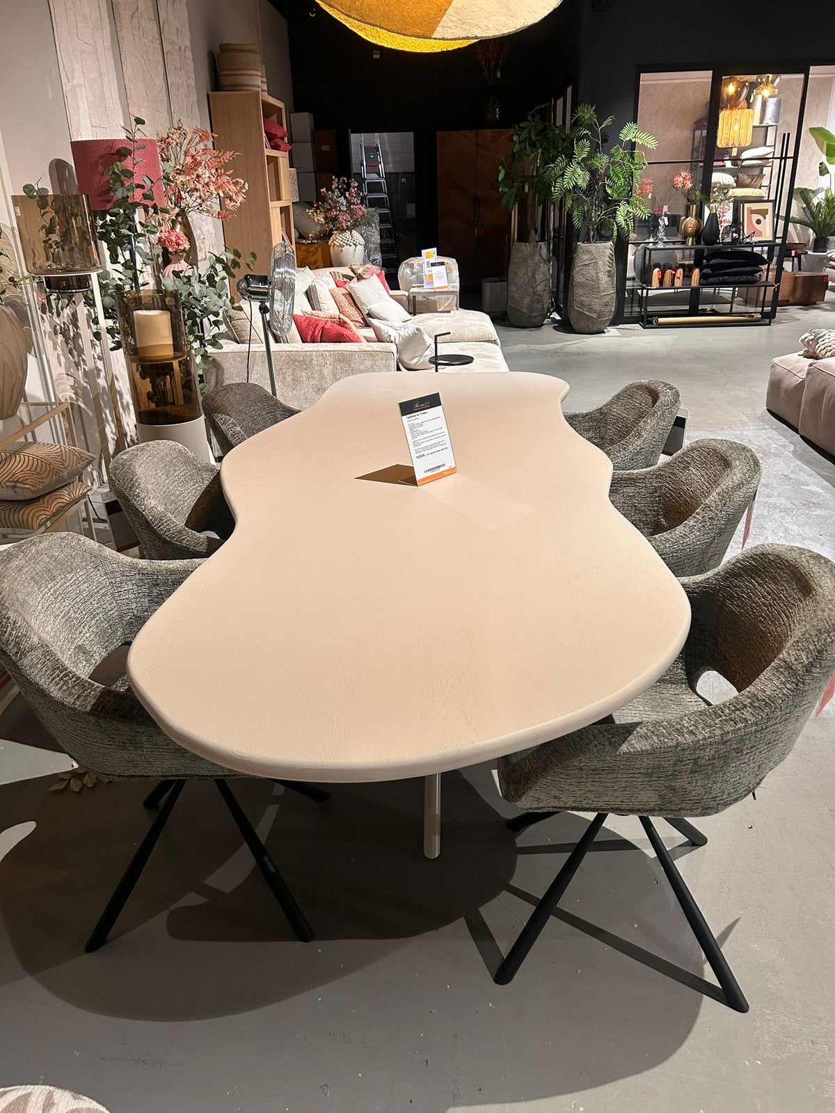 Room108 Eettafel St.Tropez 70% KORTING van €2329 Voor €699, Ophalen, Zo goed als nieuw, Rond, 100 tot 150 cm
