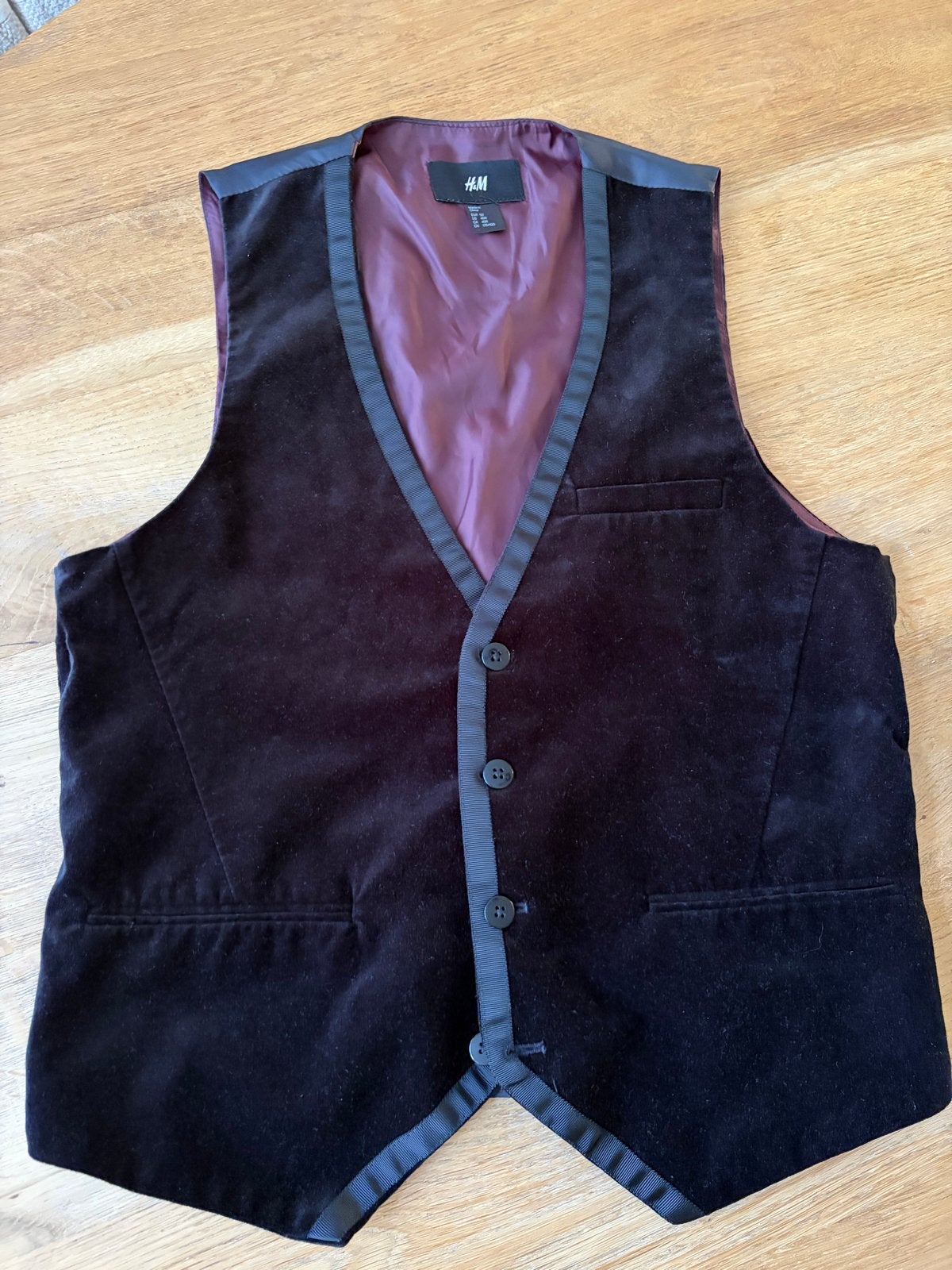 H&M Fluwelen gilet met bordeauxrode voering mt 50 Halloween, Ophalen of Verzenden, Gedragen, Maat 48/50 (M), Zwart