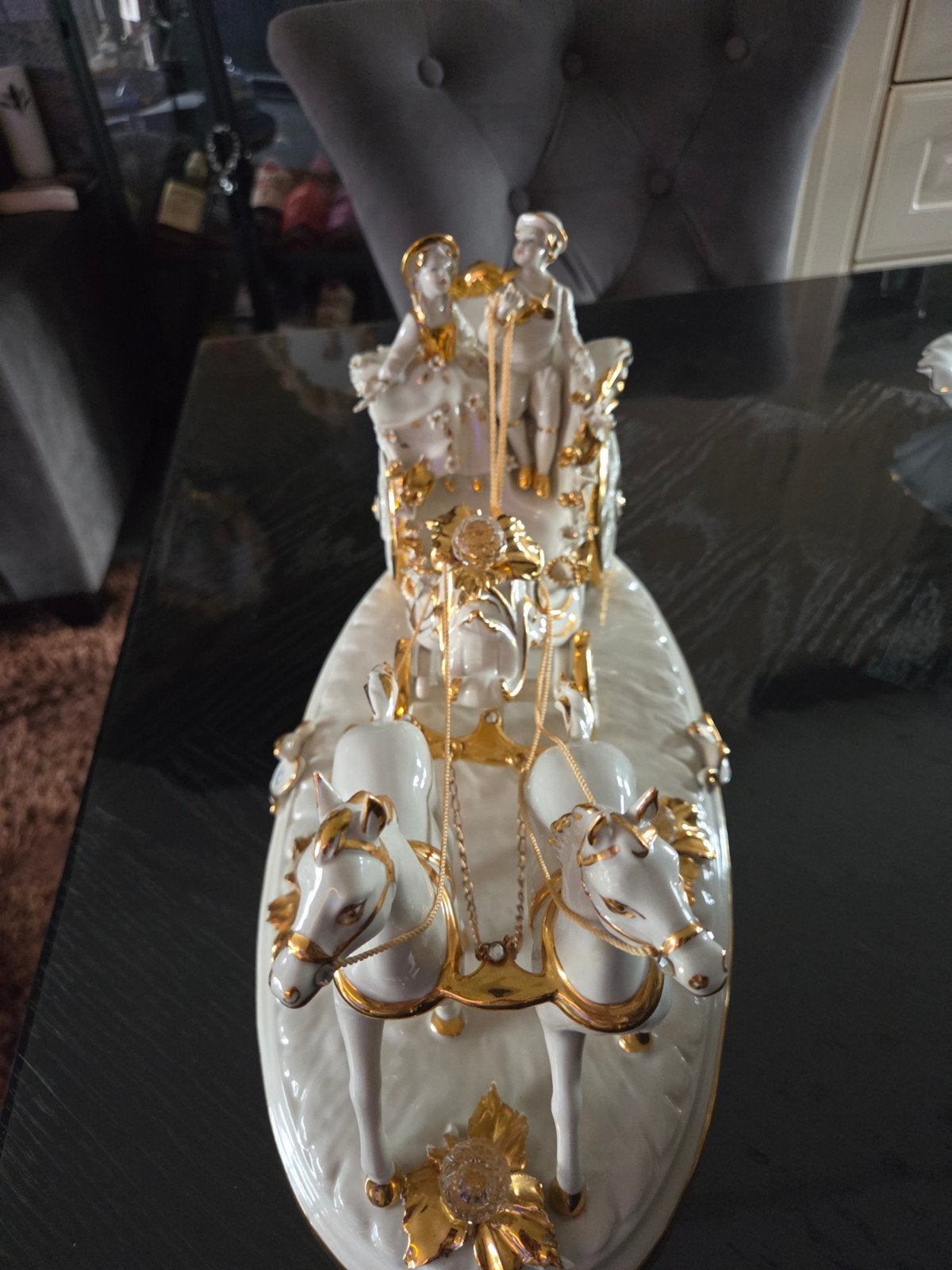 Capodimonte paard en koets, Ophalen