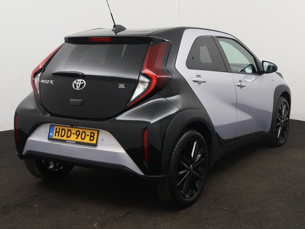 Toyota Aygo X 1.0 VVT-i MT JBL | Parkeersensoren | Navigatie, Auto's, Toyota, Voorwielaandrijving, 12 maanden, Gebruikt, Overige kleuren
