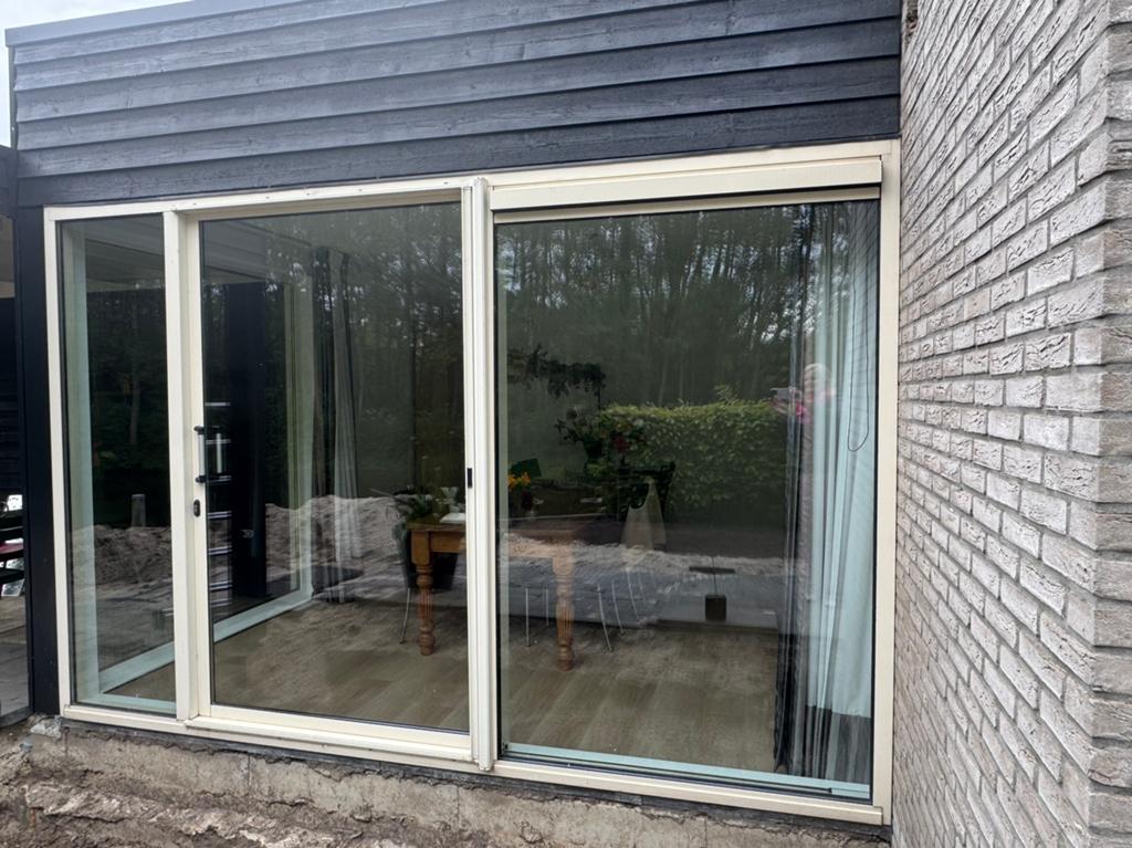 Kunststof schuifpui in nette staat, Ophalen, Kunststof, 225 cm of meer, Zo goed als nieuw