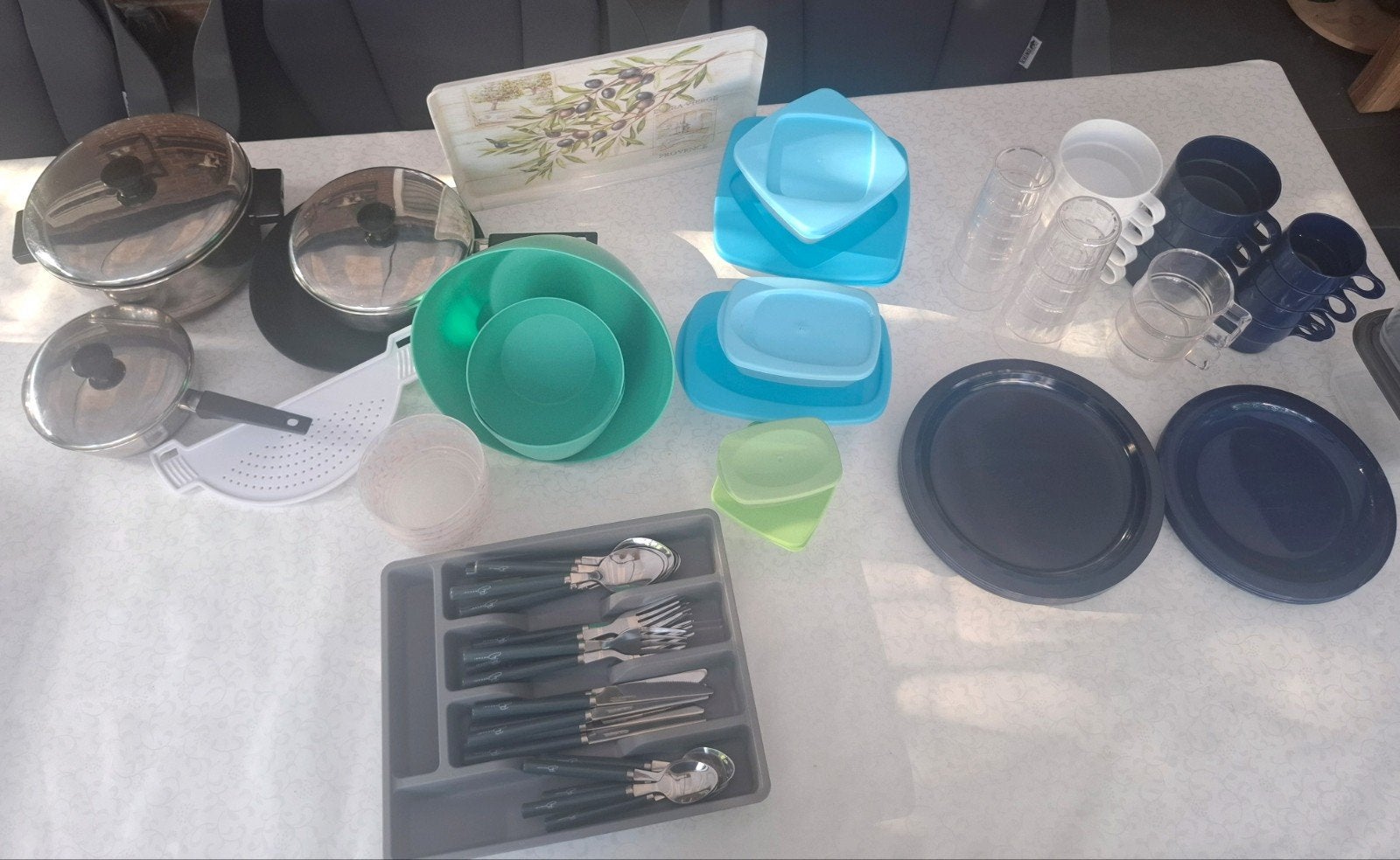 Keukengerei voor op de camping, Ophalen