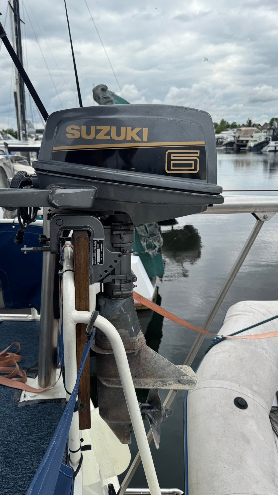 Suzuki 6 PK Buitenboordmotor, Ophalen, Zo goed als nieuw