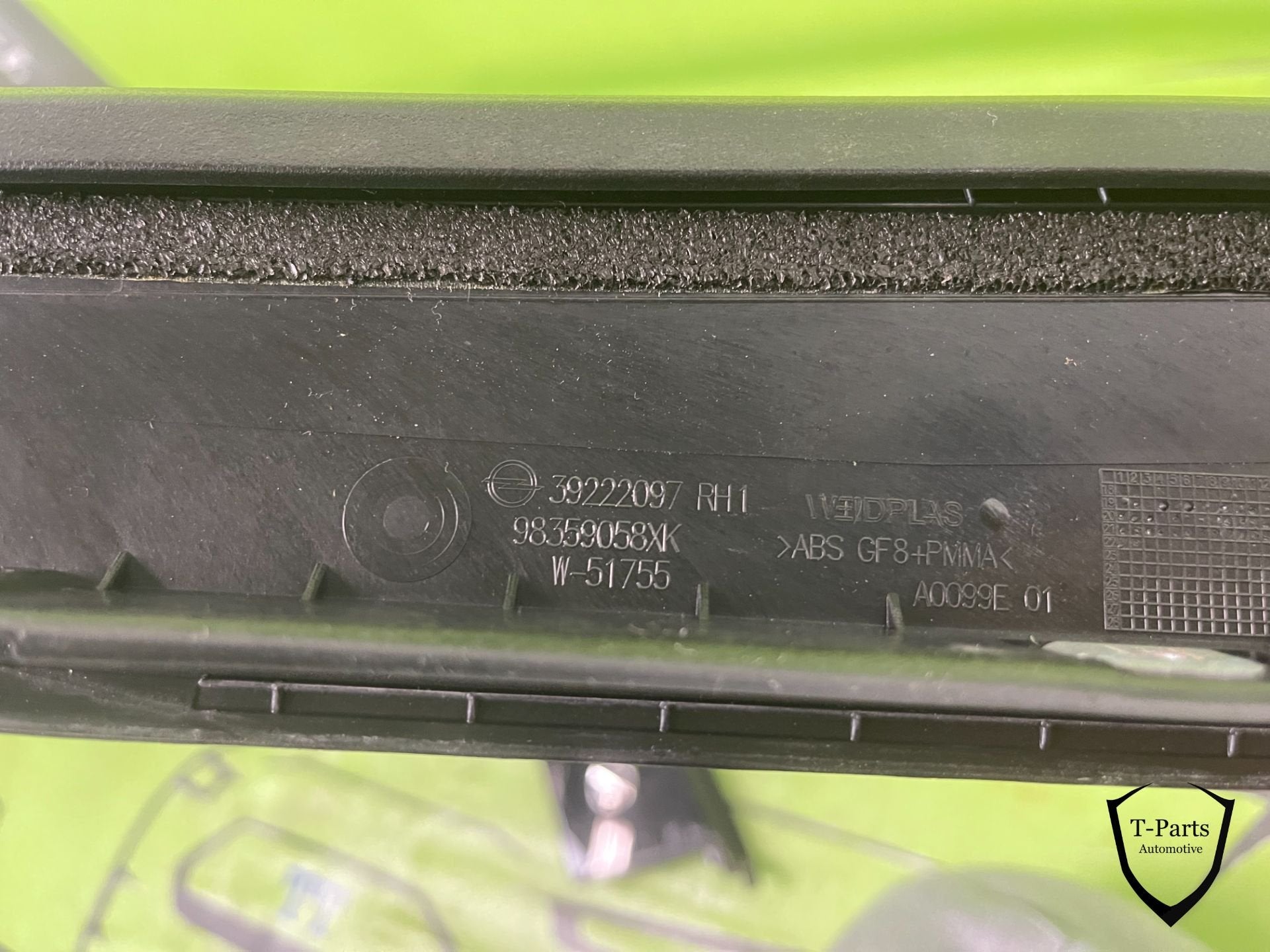 opel corsa links rechts deur portier lijst 39222099 39222097, Auto-onderdelen, Info@fabrikant.eu, Deur, Opel, Ophalen of Verzenden