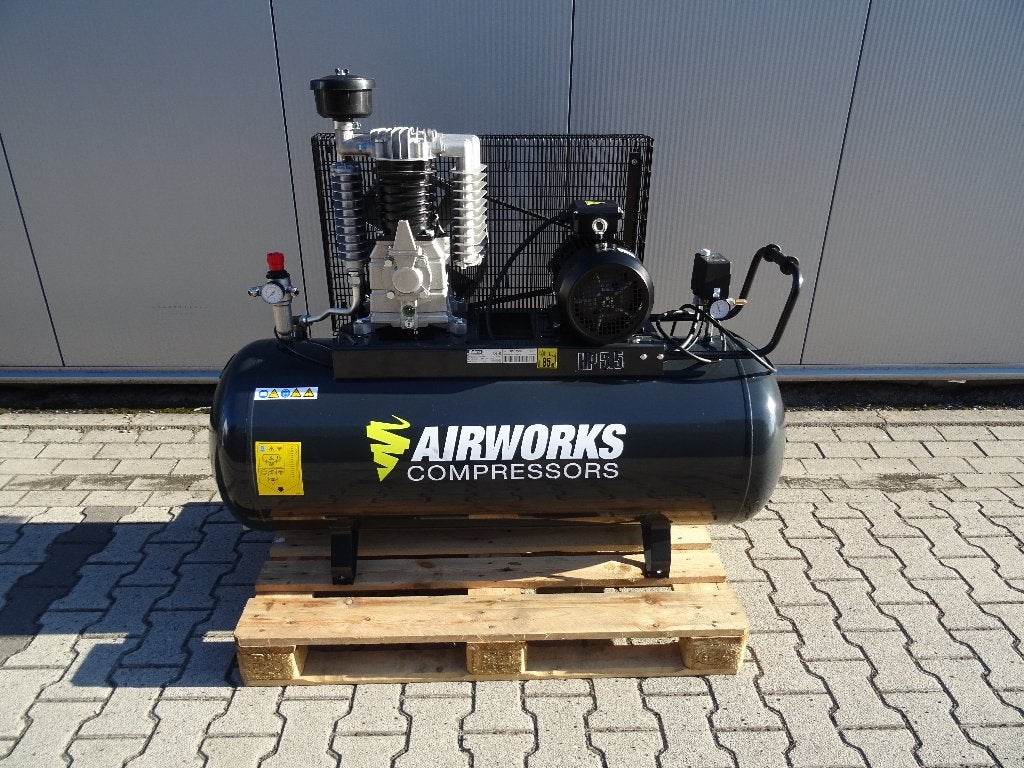 compressor Airworks Balma 4kw, Ophalen, 400 tot 800 liter/min, Zo goed als nieuw, Mobiel