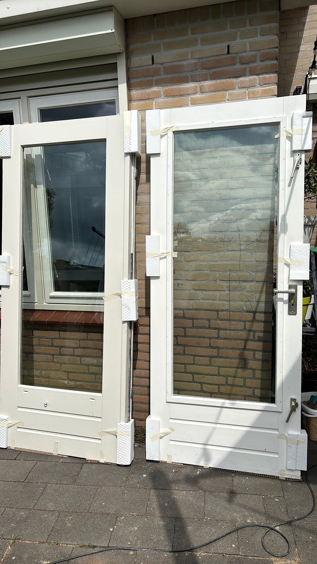 Witte hardhouten tuindeuren incl glas & beslag (ex cilinder), Ophalen, 120 cm of meer, 200 tot 215 cm, Hout