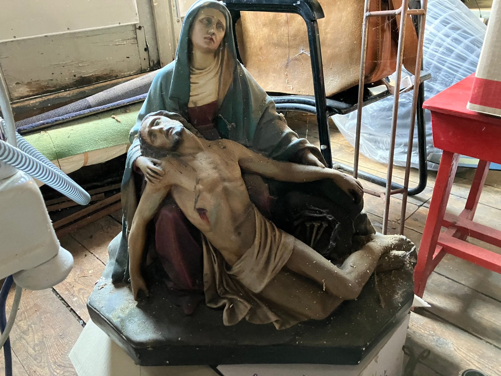 Antiek beeld Pieta gips christus en maria, Antiek en Kunst, Ophalen