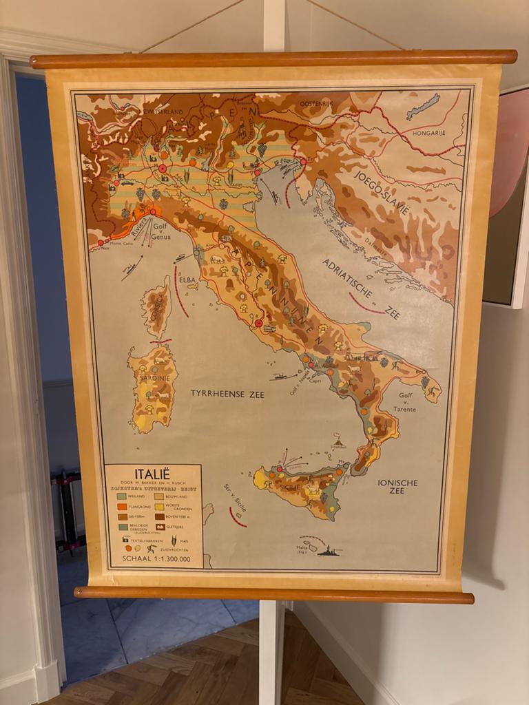 Antieke schoolkaart Italië, Antiek en Kunst, Ophalen of Verzenden, Natuur en Biologie