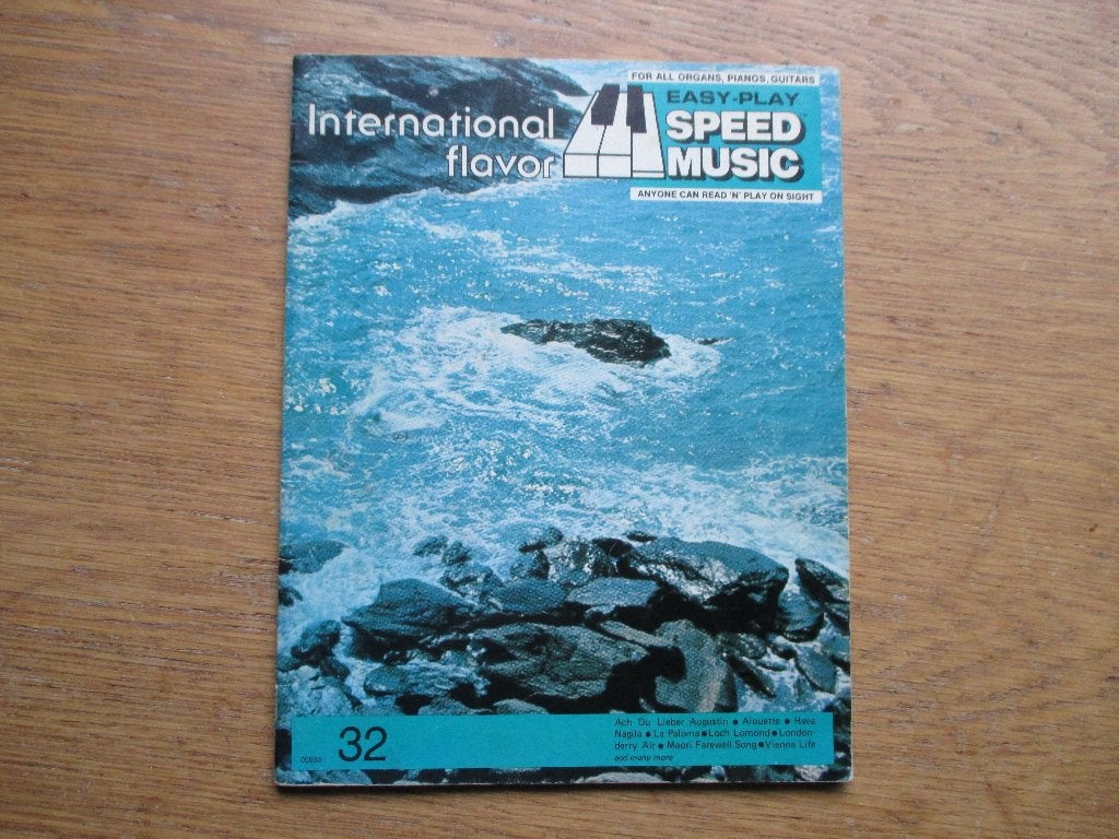 Speed music - international flavor - accordeon/keyboard, Keyboard, Gebruikt, Les of Cursus, Ophalen of Verzenden
