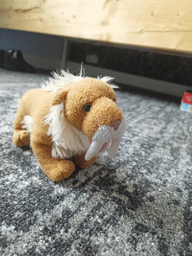 Sabeltandtijger knuffel, Overige typen, Ophalen of Verzenden, Zo goed als nieuw, Middelgroot (20 tot 80 cm)