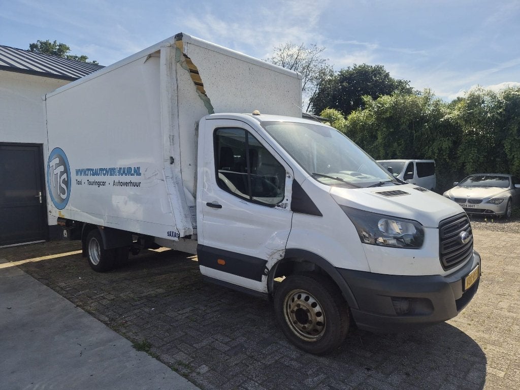 Ford Transit bakwagen met laadklep Dhollandia, 2017 SCHADE, 13 km/l, 1995 cc, 4 cilinders, Wit