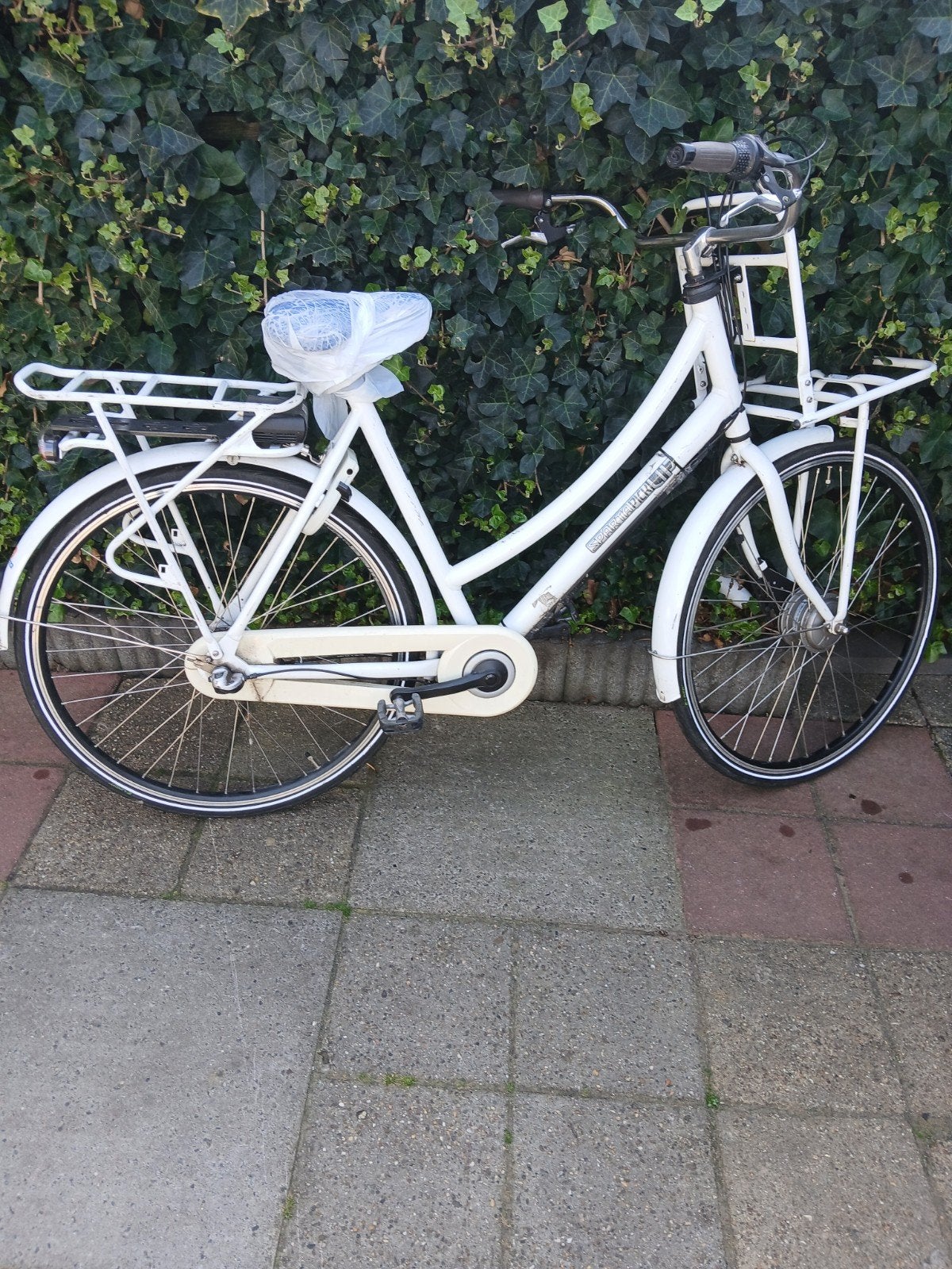 Damesfietsen - Set van 2: Paarse Altra en Witte Gazelle, Fietsen en Brommers, Overige merken, Terugtraprem, Ophalen of Verzenden