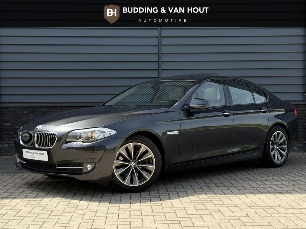 BMW 5-serie 520i High Executive Pano Leder Navi Climate, Automaat, Euro 5, Achterwielaandrijving, Gebruikt