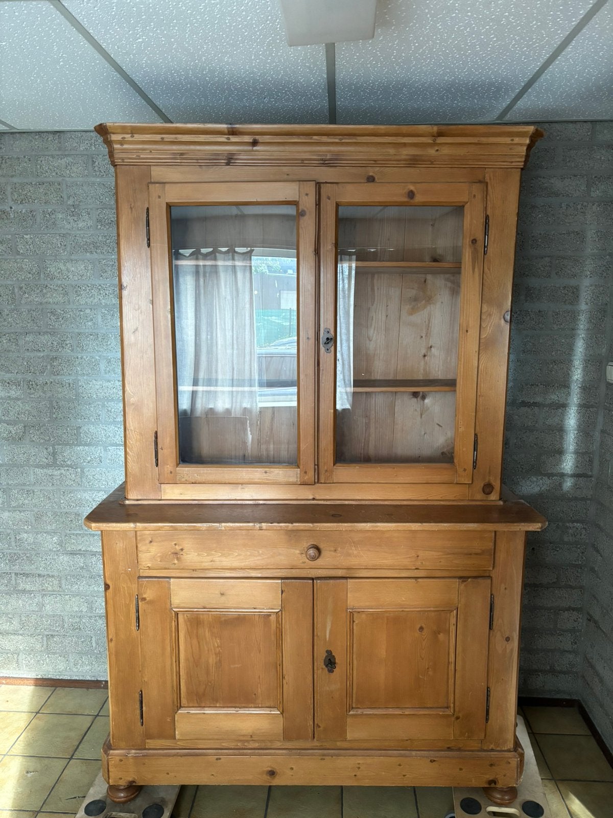 Mooie houten kast, 100 tot 150 cm, 200 cm of meer, Ophalen of Verzenden, Zo goed als nieuw