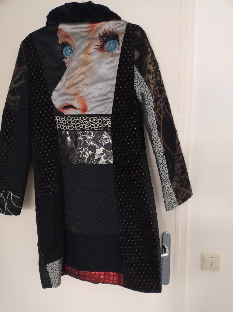 Desigual jas, Zwart, Maat 42/44 (L), Ophalen of Verzenden, Zo goed als nieuw