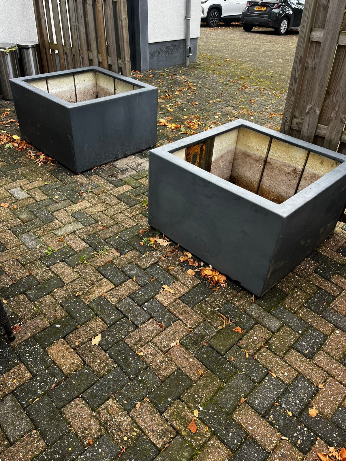 2x plantenbak, Ophalen, Zo goed als nieuw, Rond, Kunststof