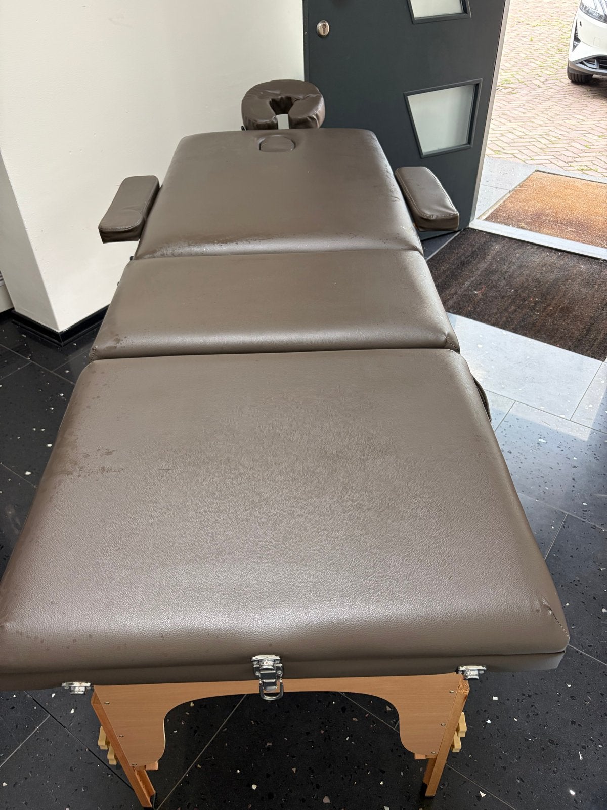 Massagebank volledig en breed formaat, Sport en Fitness, Ophalen of Verzenden, Massagetafel
