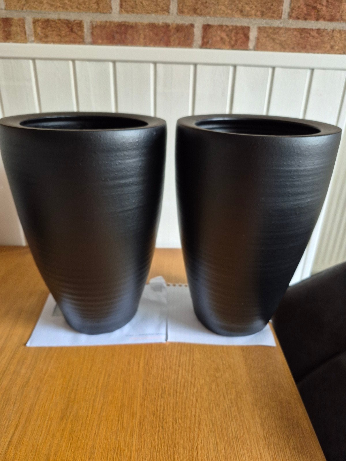 6 BLOEMPOTTEN ZWART MAT 34 CM HOOG, Tuin en Terras, Bloempotten, Overige materialen, Rond, Binnen, Zo goed als nieuw