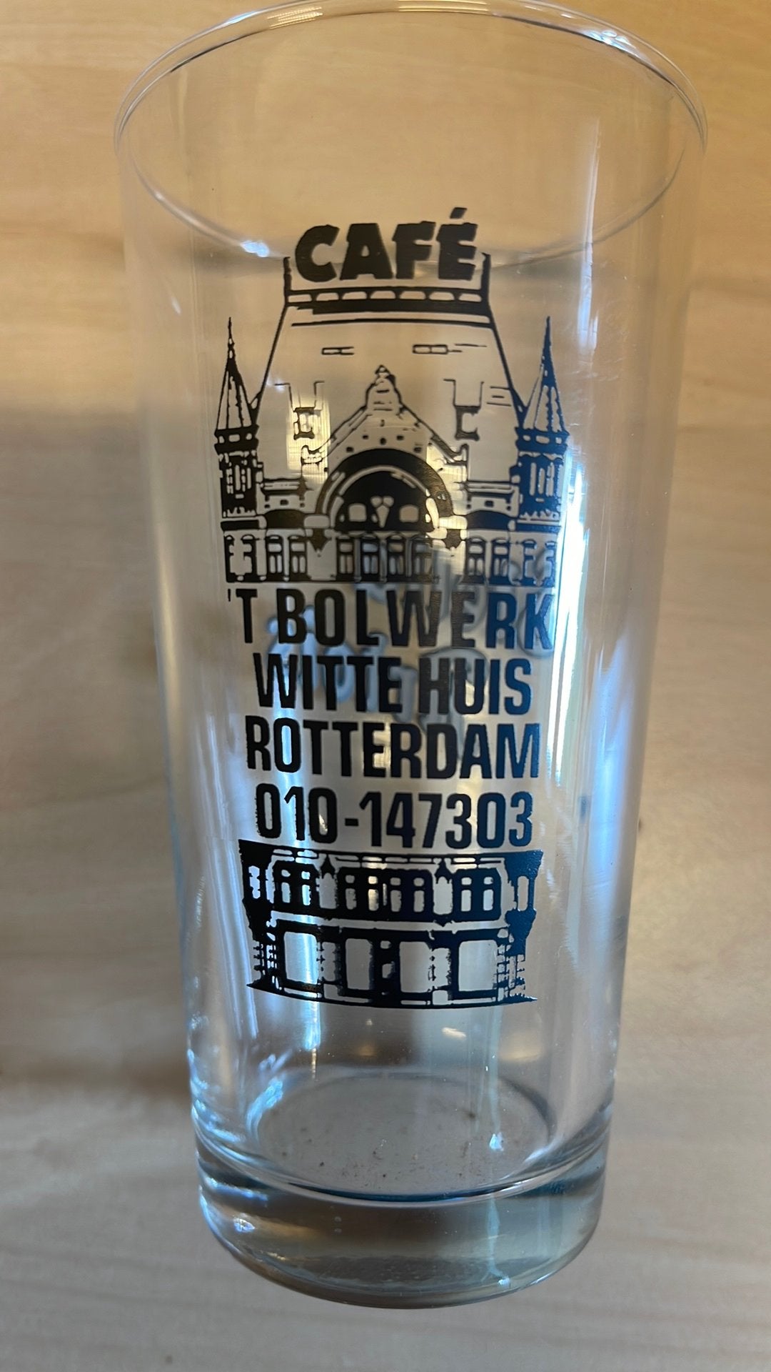 Stella Artois Café 't Bolwerk Witte Huis Rotterdam glas, Verzamelen, Overige Verzamelen, Zo goed als nieuw, Ophalen of Verzenden