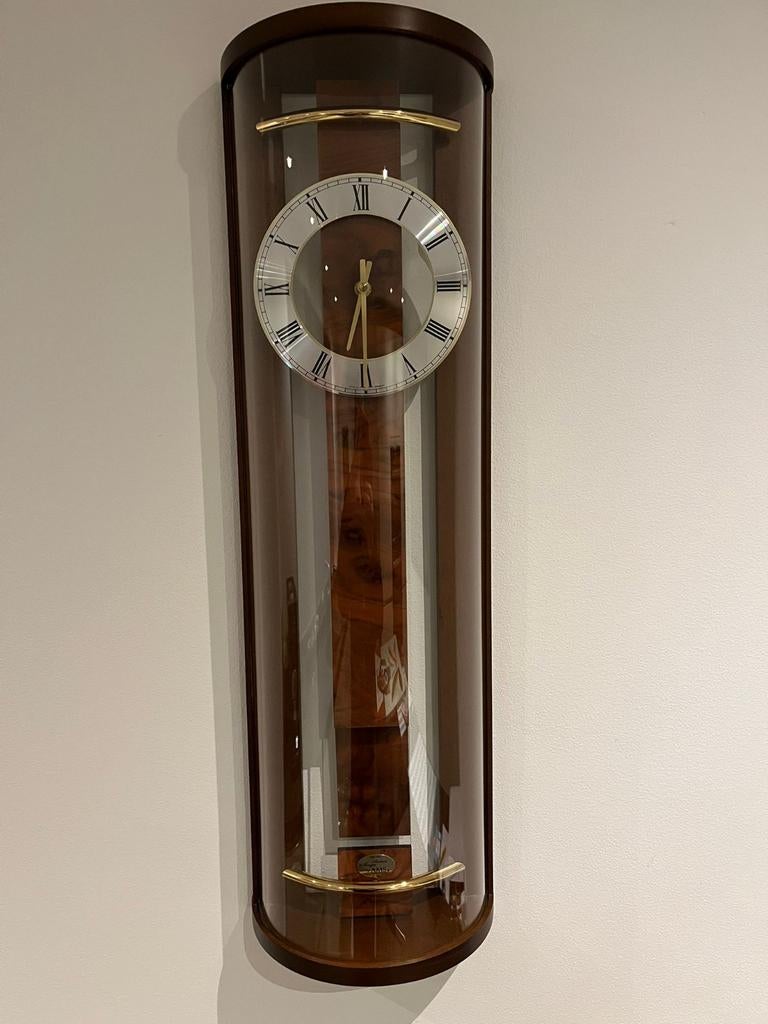 Prachtige AMS wandklok, Ophalen