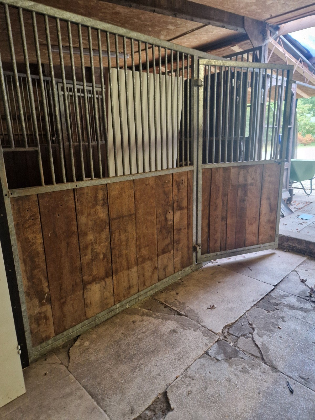 2 (3)paarden boxen.2 wanden met draaideur 3.30m wanden 3m x, Meerdere dieren, Niet van toepassing