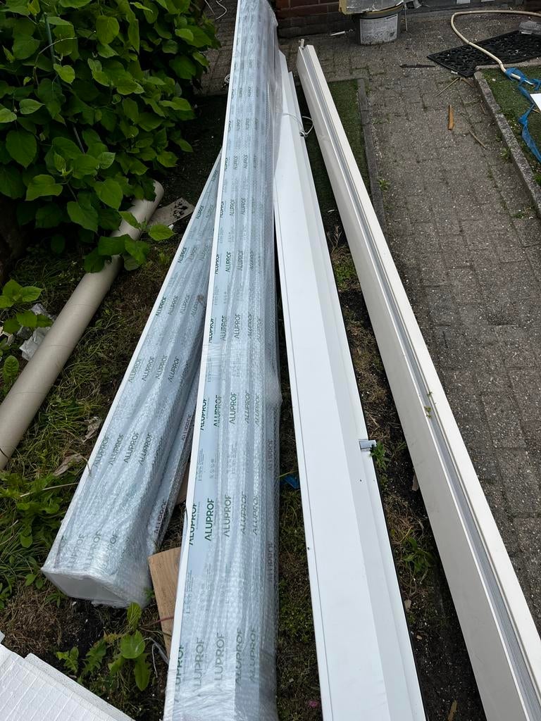 Gloednieuwe aluprof aluminium elektrische rolluiken, Ophalen, Nieuw, Wit, Elektrische bediening