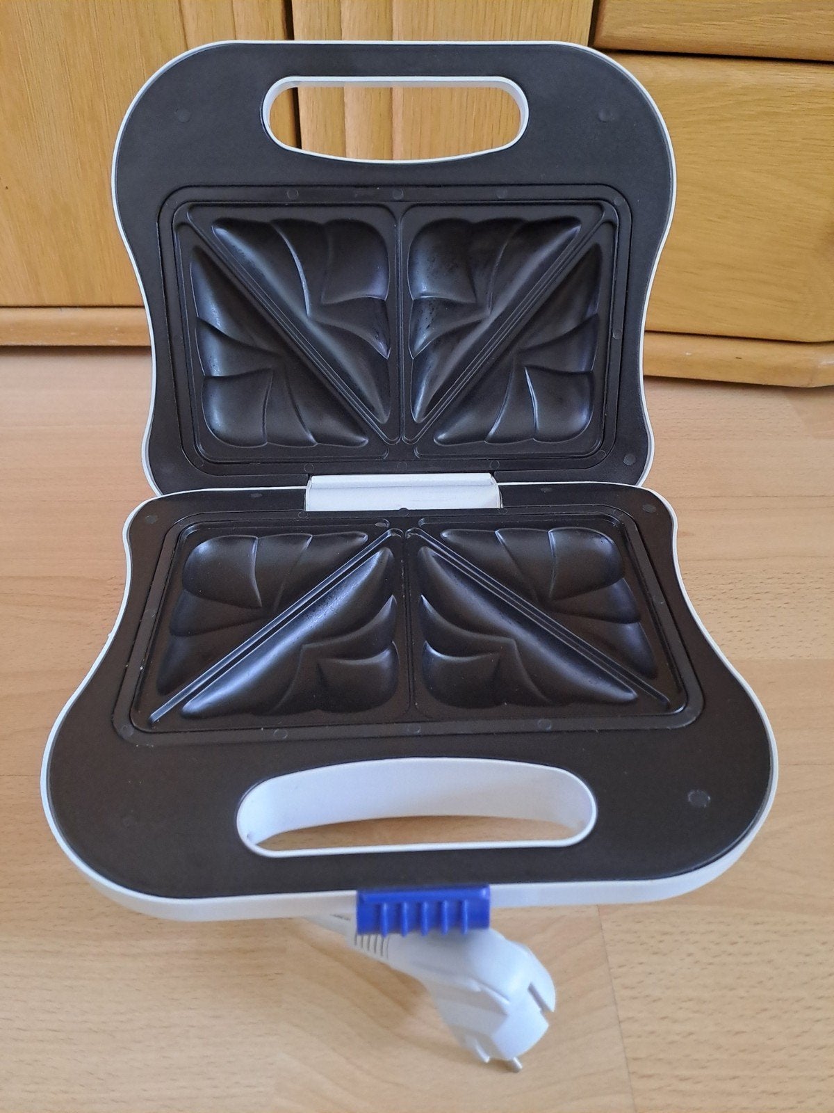 Compacte tosti-ijzer zgan voor 2 tosti's - Wit, Witgoed en Apparatuur, Wafelijzers, Ophalen of Verzenden, Zo goed als nieuw