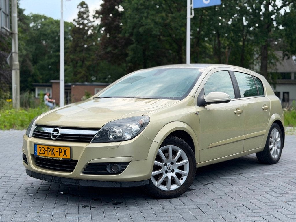 Opel Astra 1.6 Cosmo/Automaat/Clima/Cruise/LMV/NAP/Trekhaak, Auto's, Opel, Bedrijf, Te koop, Astra, ABS, Airbags, Airconditioning