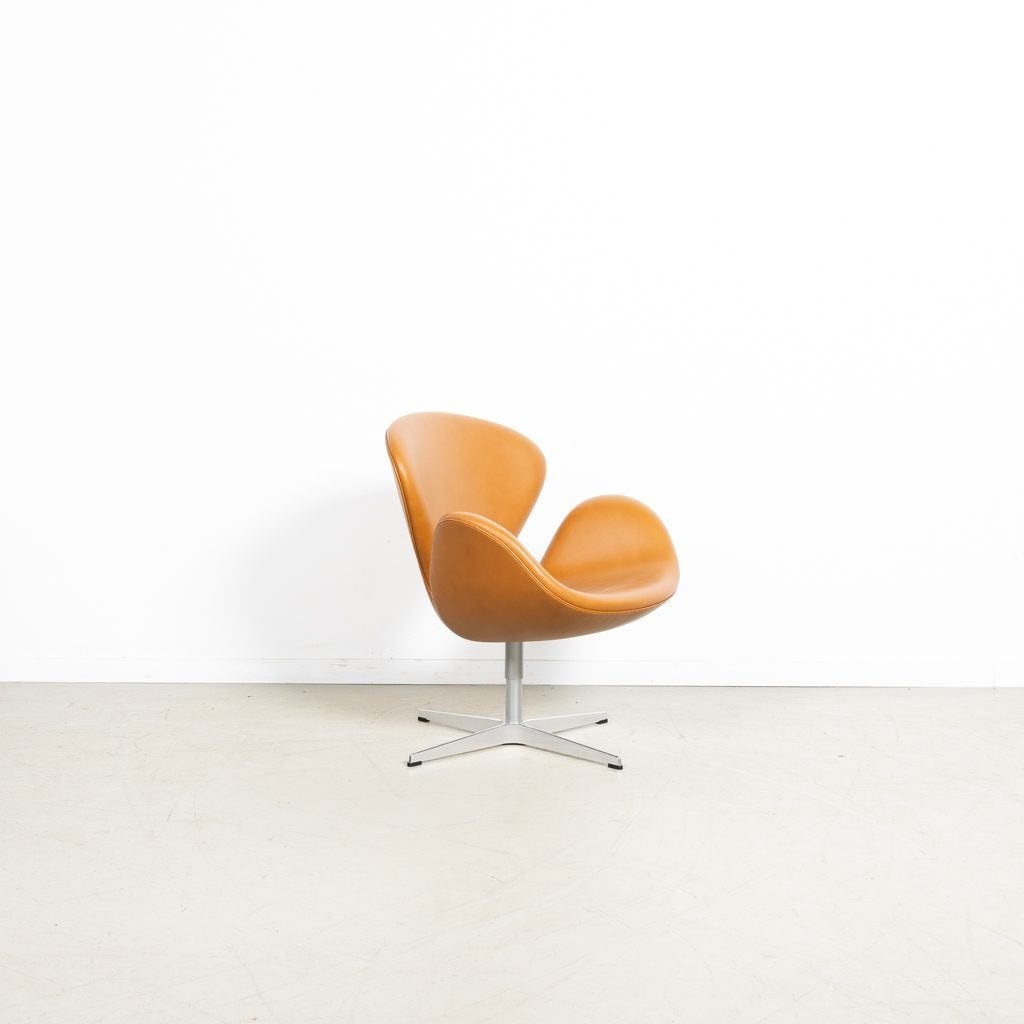 Fritz Hansen Swan 3320 Fauteuil Walnut Grace, Niet ingevuld, Nieuw, Niet ingevuld, Niet ingevuld